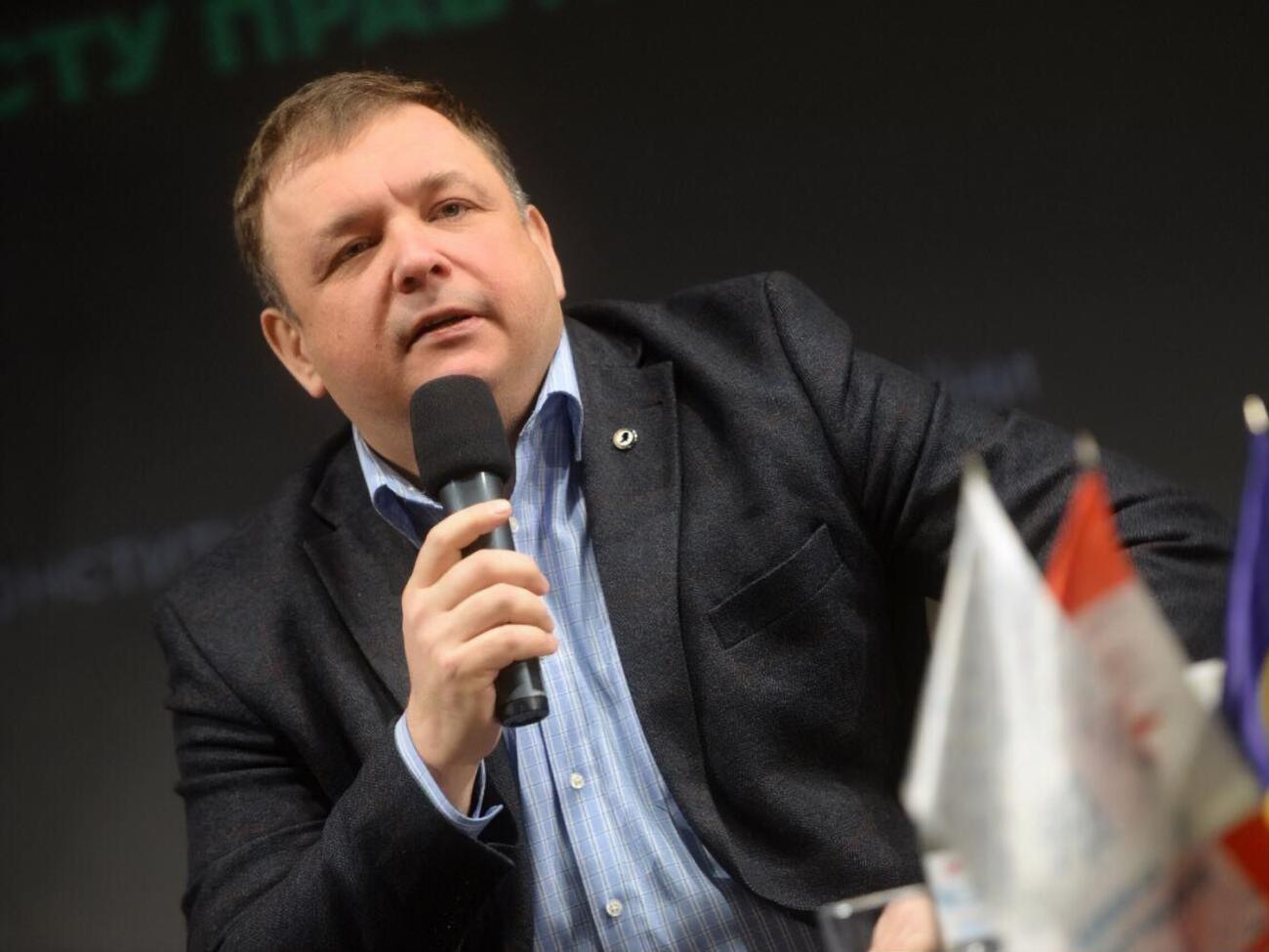 Шевчуку в березні висловили недовіру і звільнили з посади судді