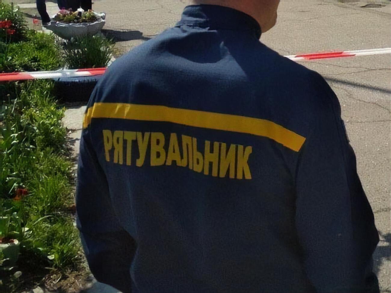 Рятувальники виявили у школі артилерійські снаряди, гранати, підривники