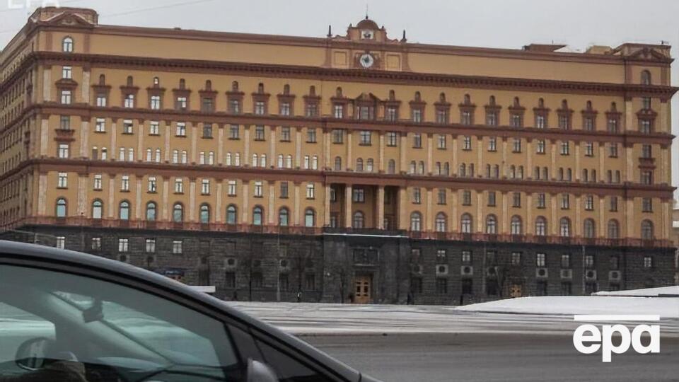 Возле здания ФСБ произошла стрельба