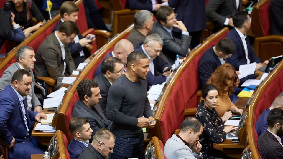 За законопроект проголосовало 267 народных депутатов