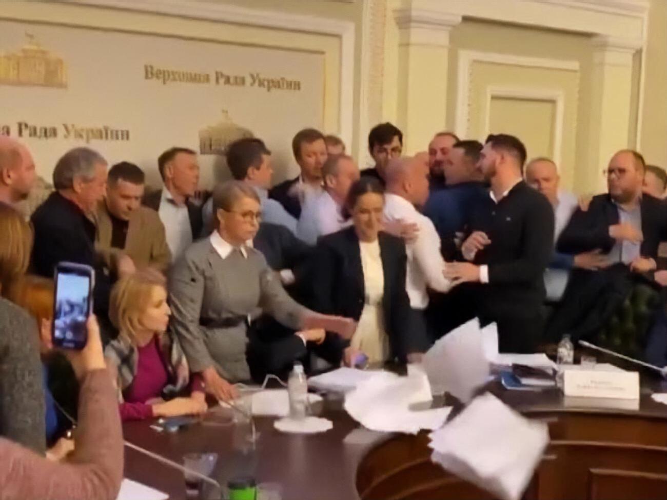 На засіданні аграрного комітету Ради стався конфлікт між народними депутатами