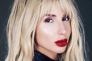 Loboda о бабушке: Сейчас мы видимся редко, но при встрече я растворяюсь в тепле и заботе...