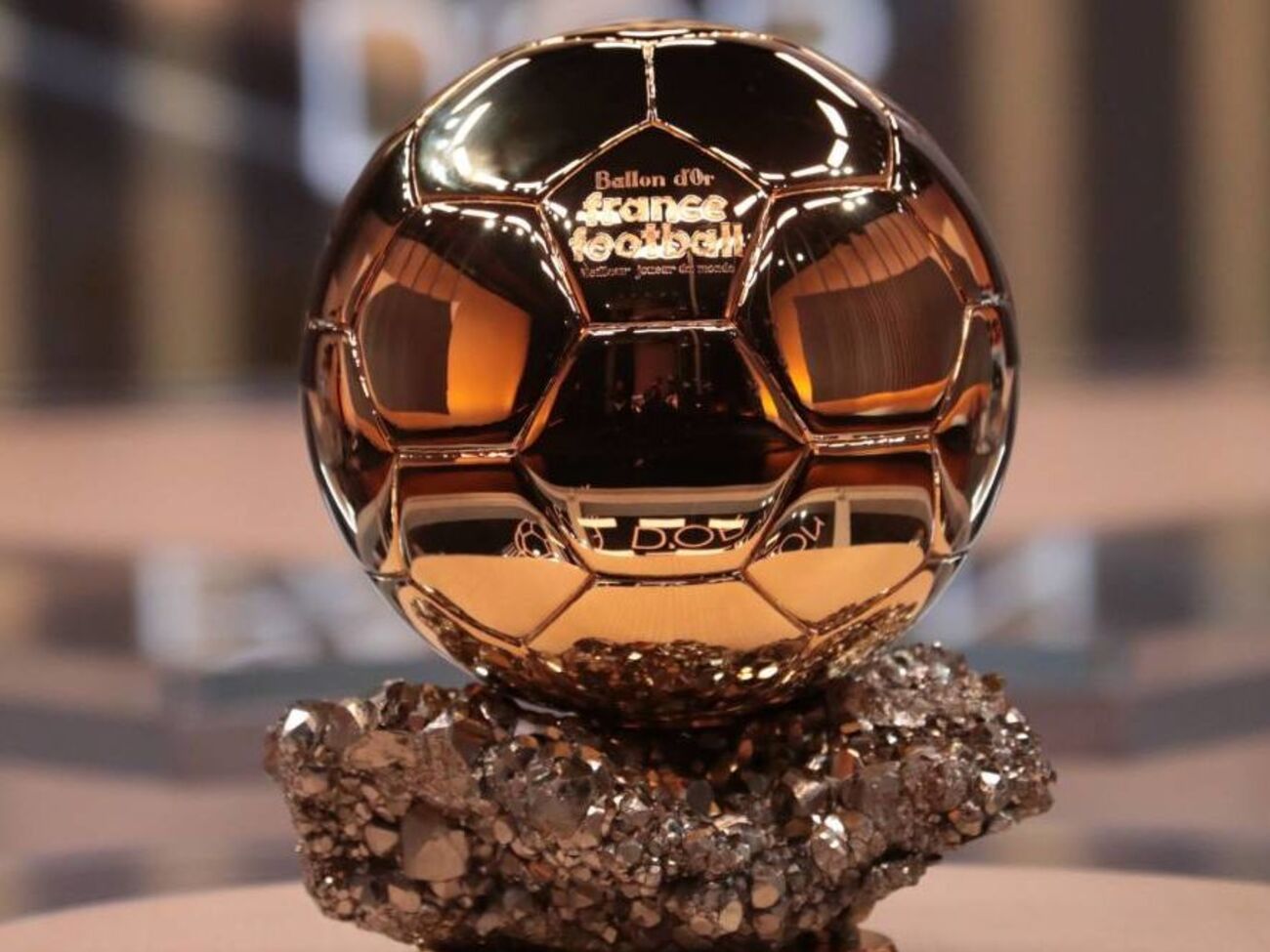 10 футболистов претендовали на "Золотой мяч" в 2019 году