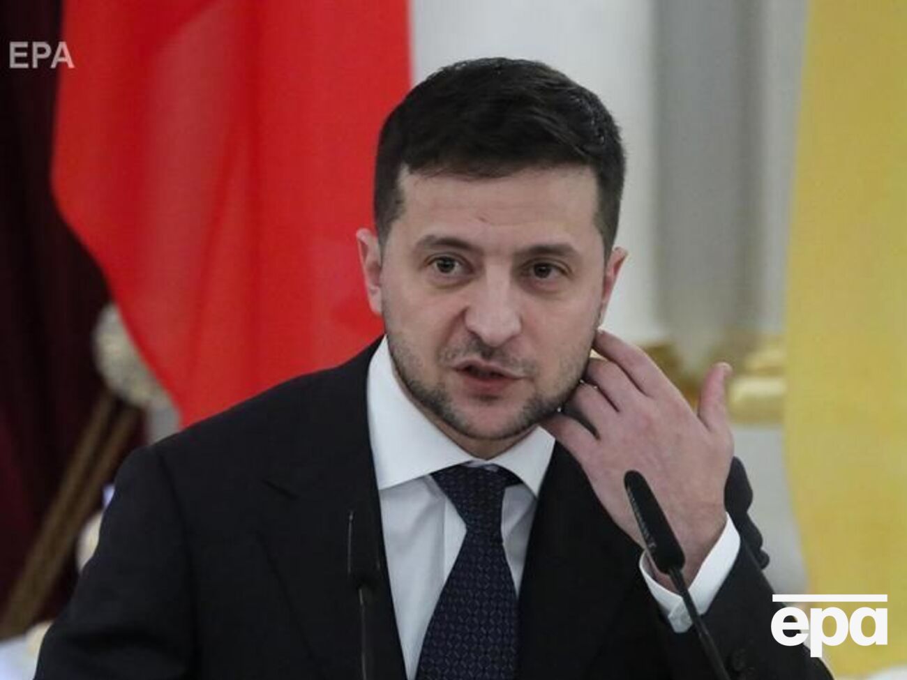 Зеленский заявил, что удивлен отсутствием обсуждения крымского вопроса в Минске
