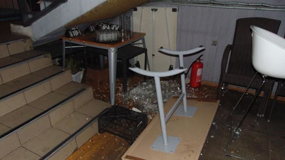 Невідомі влаштували погром у піцерії в Дарницькому районі Києва