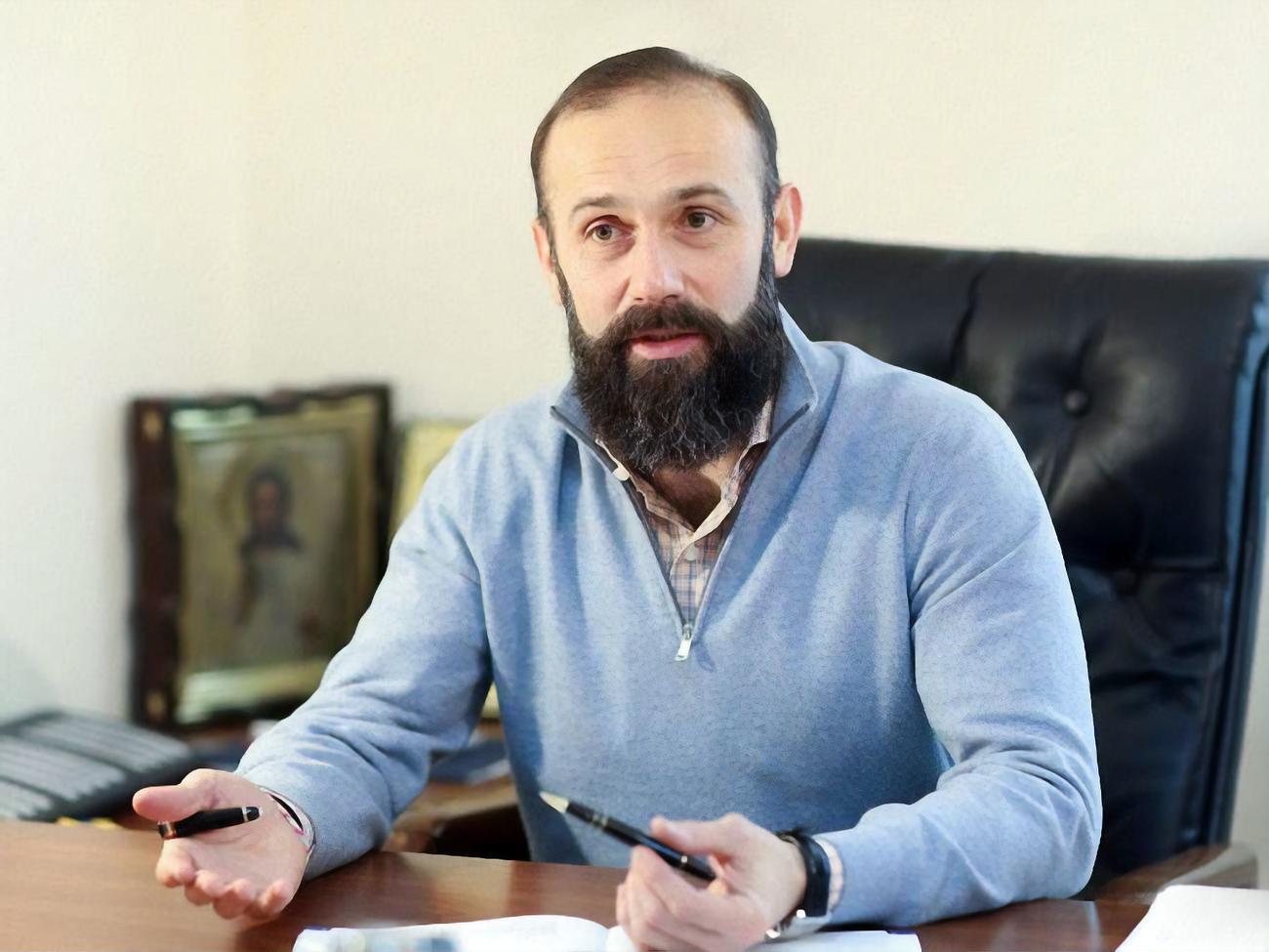 Артур Емельянов: Считаю это циничной провокацией, которая лишь показывает уровень беспринципности этих лиц