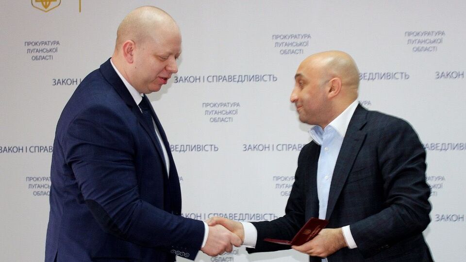 Ляшенко (слева) работает в органах прокуратуры с 2007 года