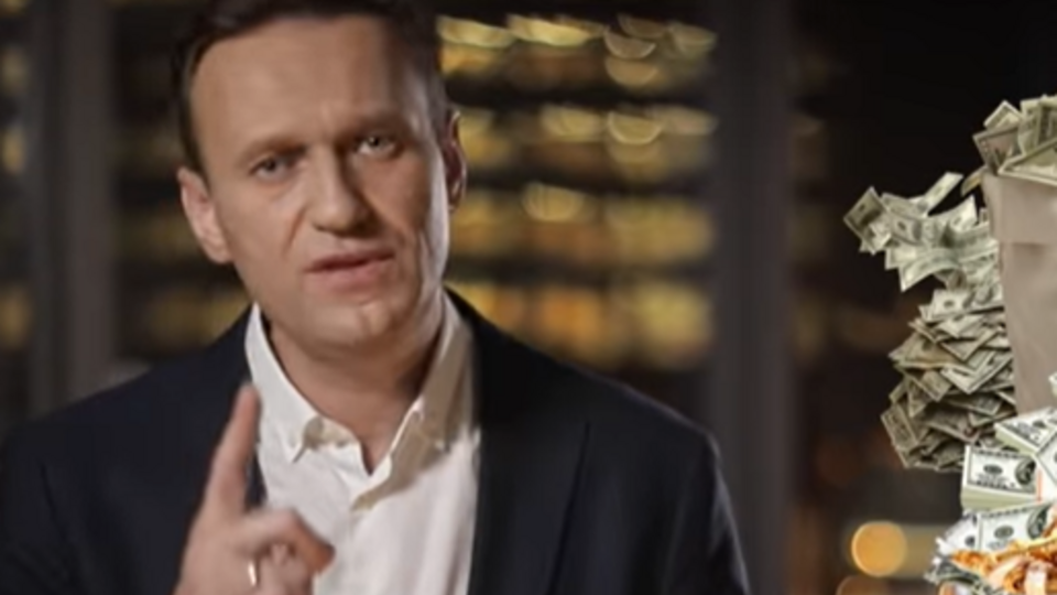 Навальный утверждает, что телеведущая регулярно пользуется бизнес-джетом Bombardier Global 6000 и 62-метровой яхтой SEA&US