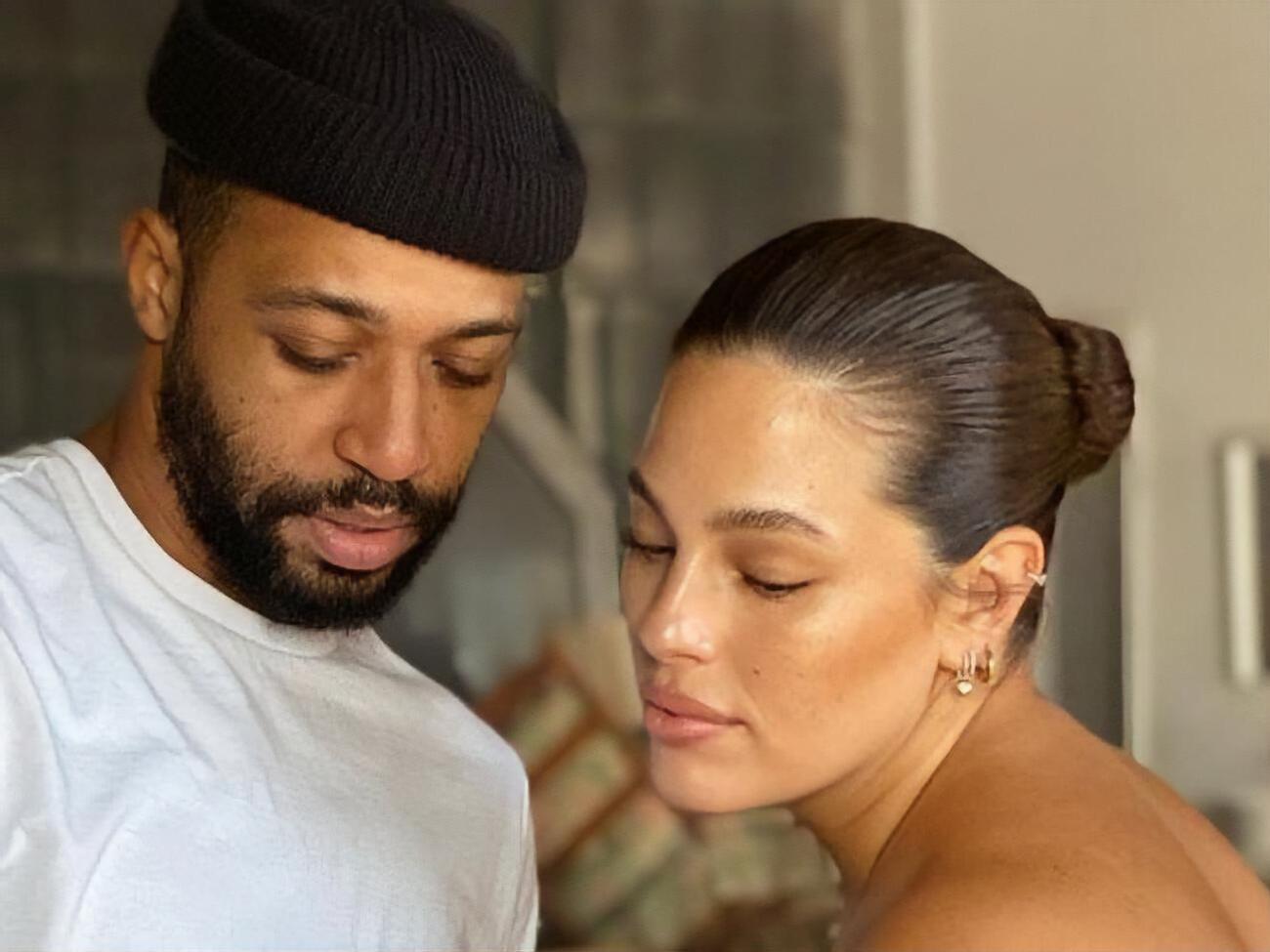 Грем: Останній знімок року з любов'ю всього мого життя, вирощуючи любов усього нашого життя