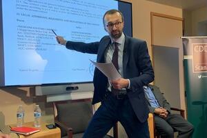 Лещенко був народним депутатом VIII скликання