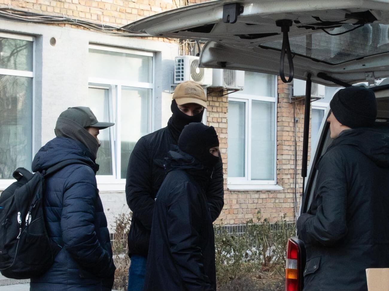 В офісі "Європейської солідарності" заявили, що будівлю заблокували невідомі люди