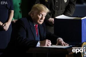 Трамп подписал бюджет на базе Эндрюс