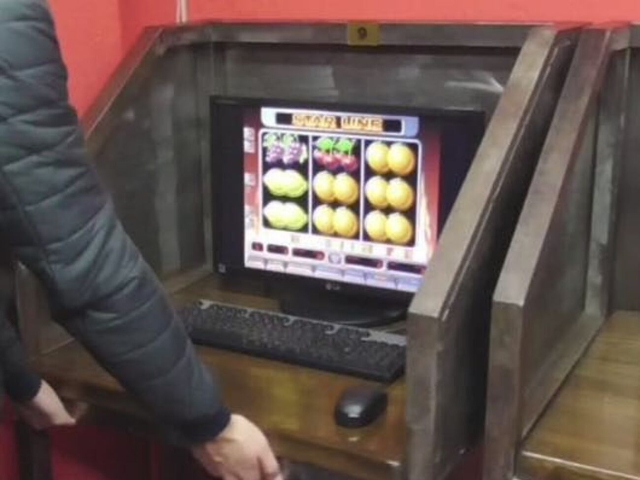 По данным полиции, в Украине прекращена деятельность&nbsp;5300 игорных заведений