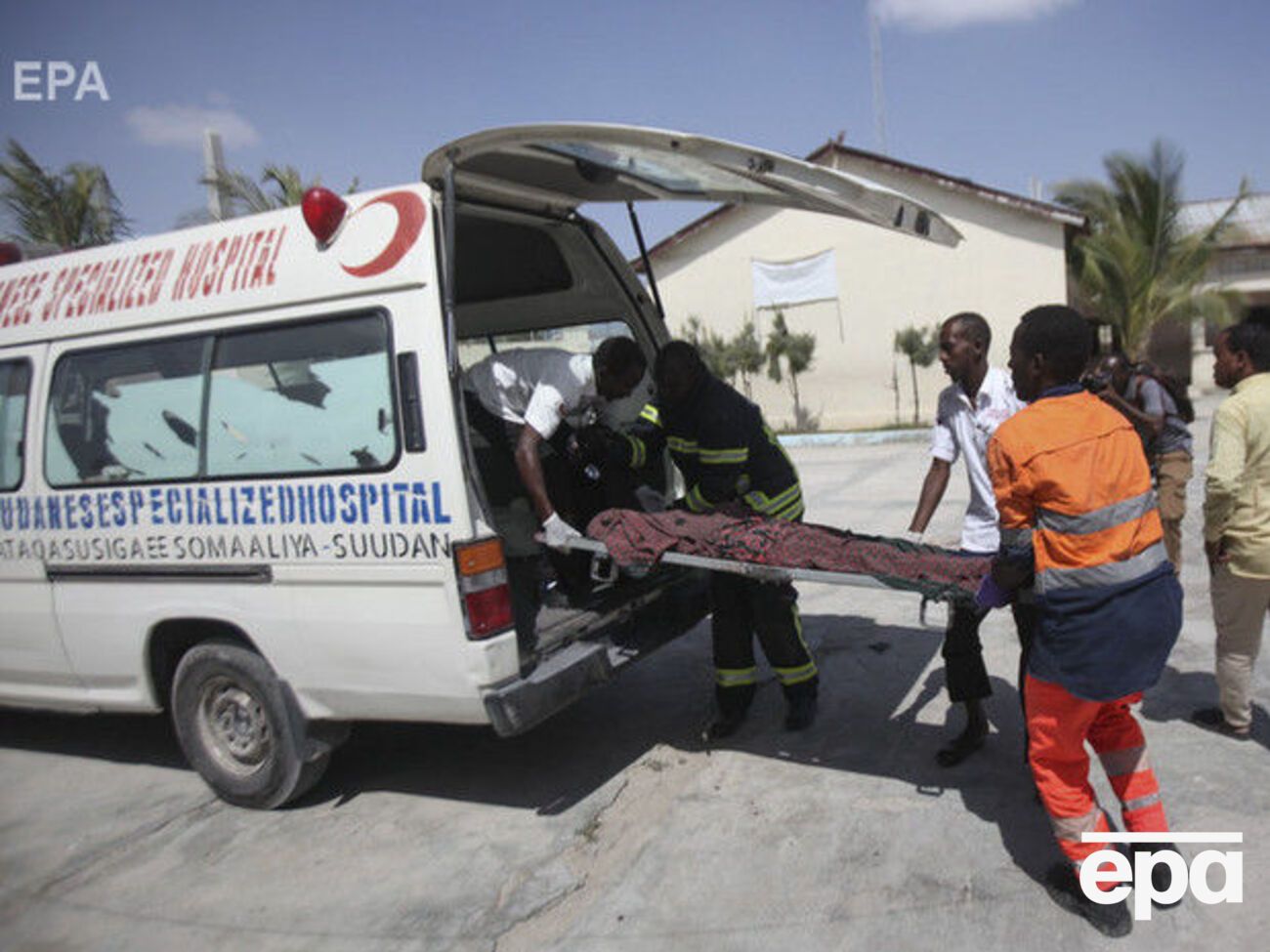 Более 30 человек пострадали в результате взрыва в Сомали