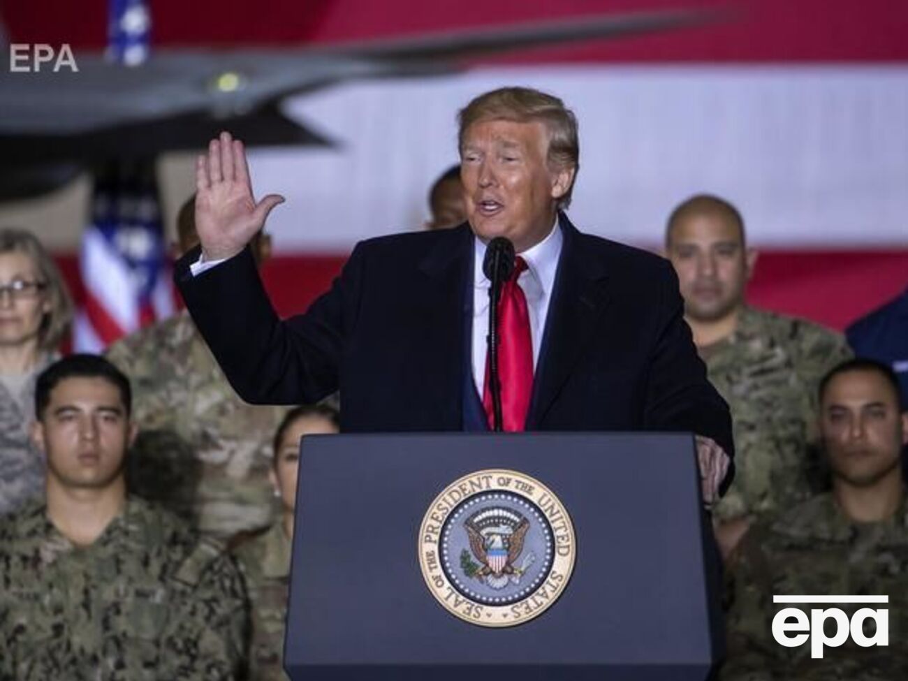 Палата представителей Конгресса США объявила Трампу импичмент