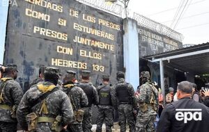 В тюрьму ввели сотрудников службы безопасности