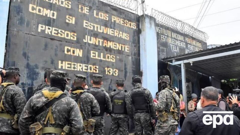 В тюрьму ввели сотрудников службы безопасности