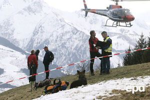 Самолет упал в труднодоступном месте