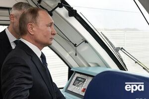 23 грудня Путін проїхав у кабіні машиніста в поїзді, який прямував Кримським мостом