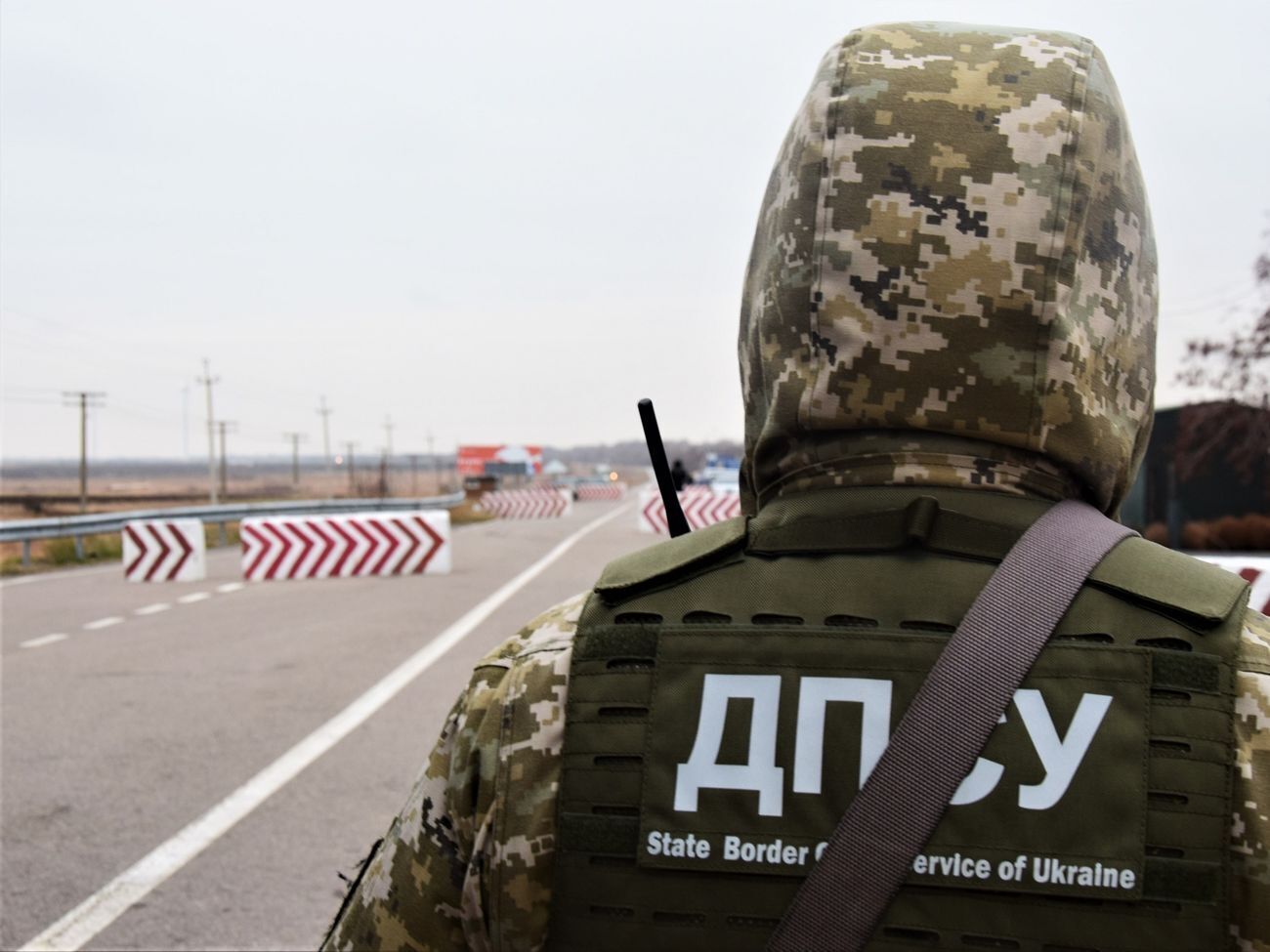 На админгранице с Крымом действует контрольно-пропускной режим