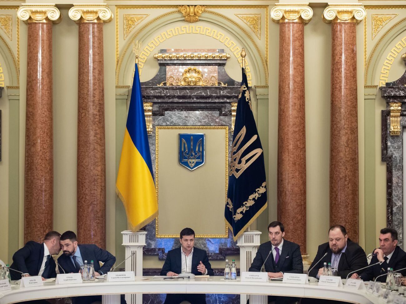 Зеленский уволил глав двух ОГА менее чем через полгода их работы