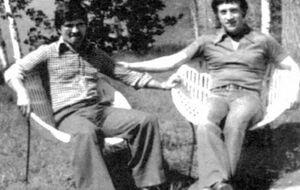 Попов: Иранец Серуш Бабек (слева) осуществлял агентурное наблюдение за артистом Владимиром Высоцким