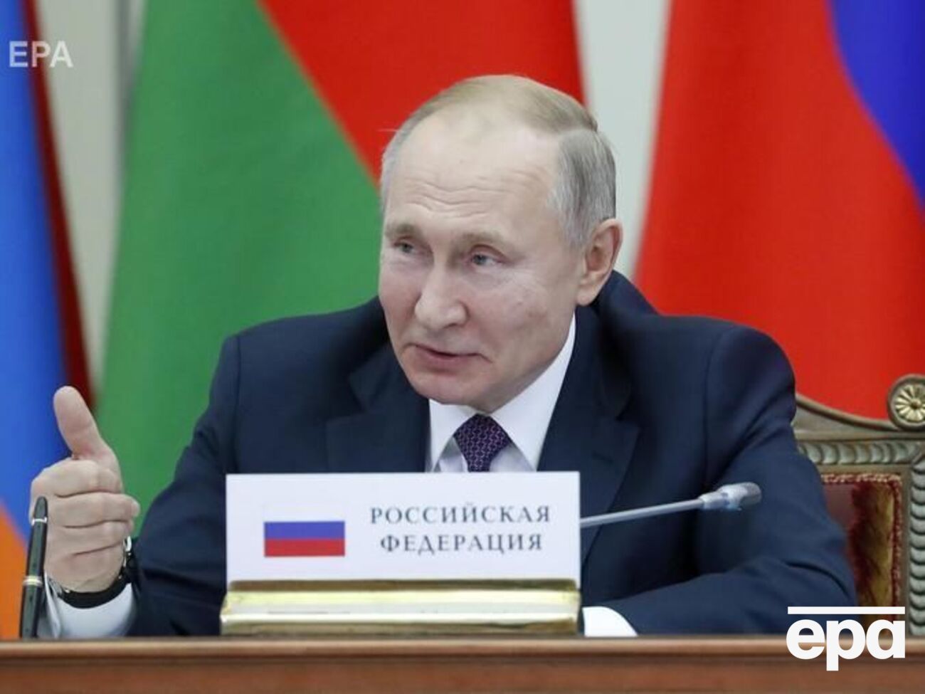 Російський юрист просить МВС, зокрема, перевірити законність перебування Путіна на посаді президента більше ніж два строки поспіль