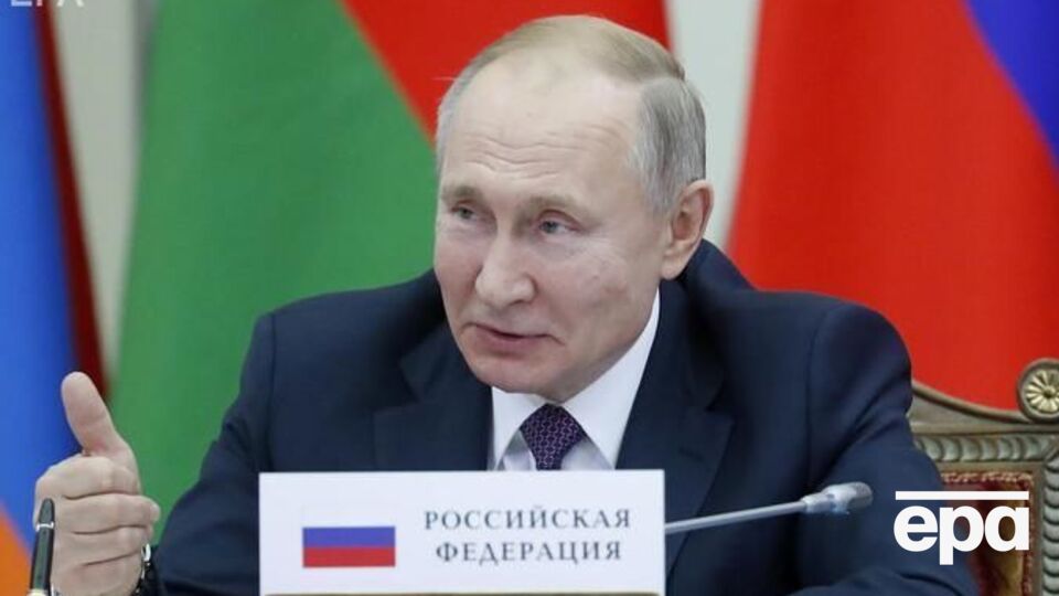 Російський юрист просить МВС, зокрема, перевірити законність перебування Путіна на посаді президента більше ніж два строки поспіль