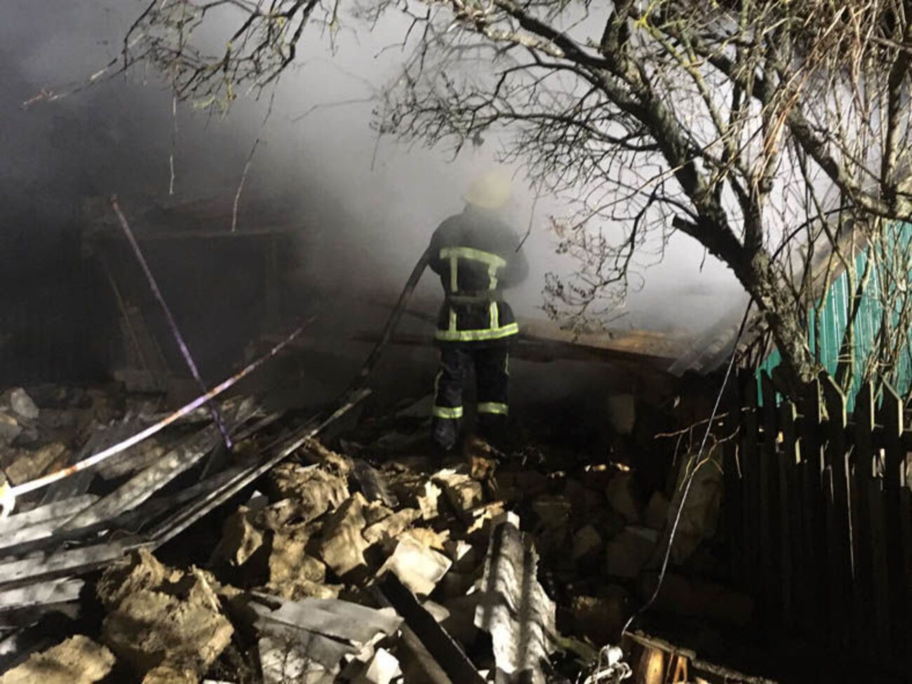 До гасіння пожежі залучали вісьмох людей з особового складу та дві одиниці техніки ДСНС