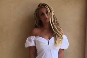 Спірс: Мій прекрасний будинок до Різдва