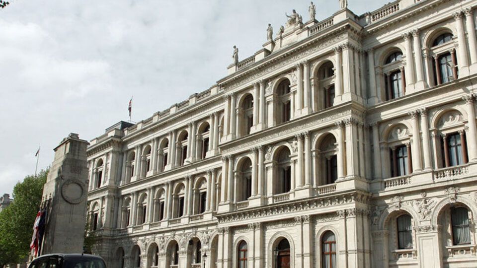 В МИД Великобритании намерены полностью заменить свой автомобильный парк к 2030 году