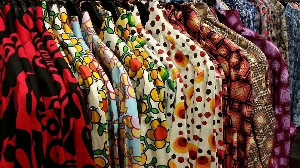 В Україну можуть заборонити ввозити як гумдопомогу вживаний одяг