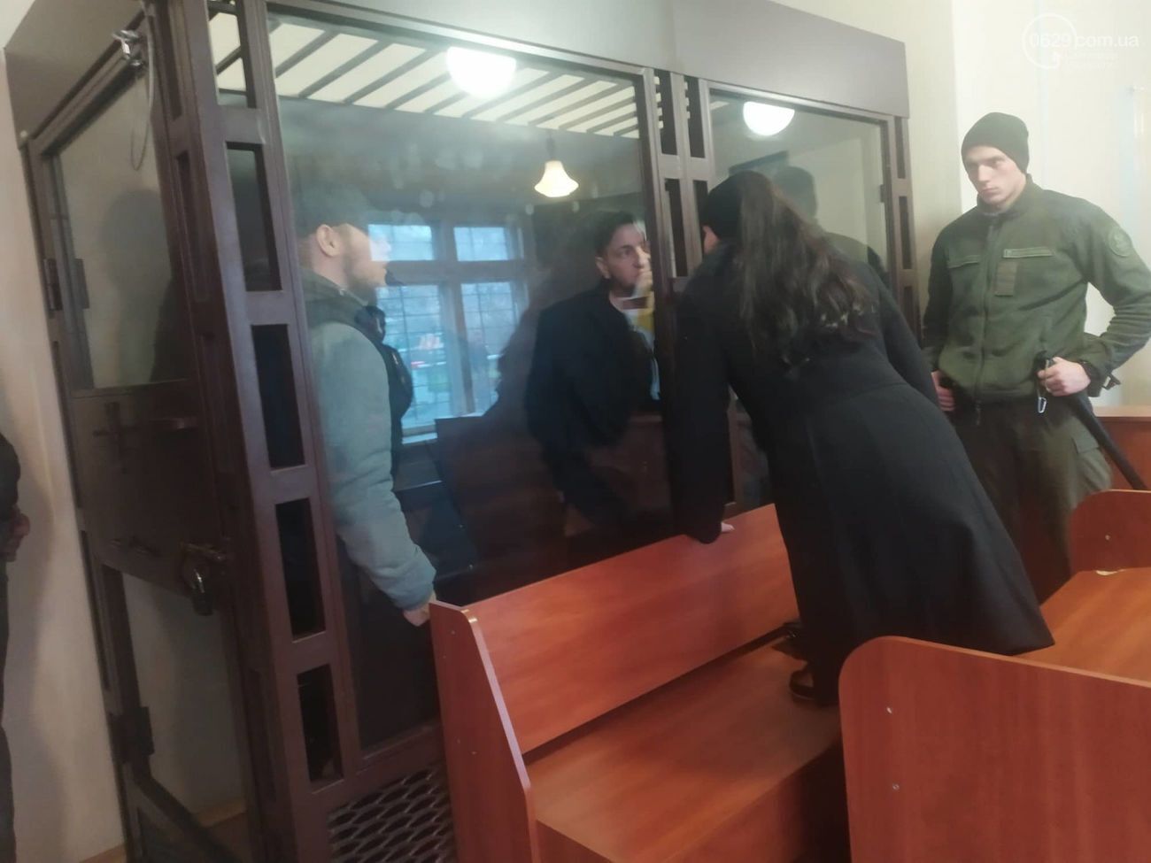 Подозреваемых доставили в испольнительную службу, где они будут ждать обмена