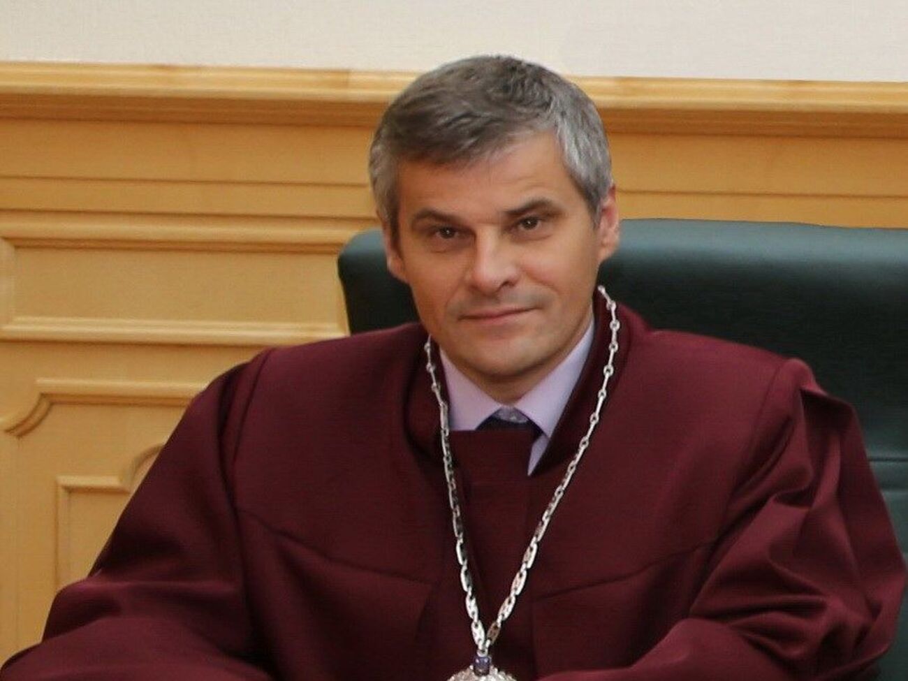 Мельник подал в отставку по собственному желанию