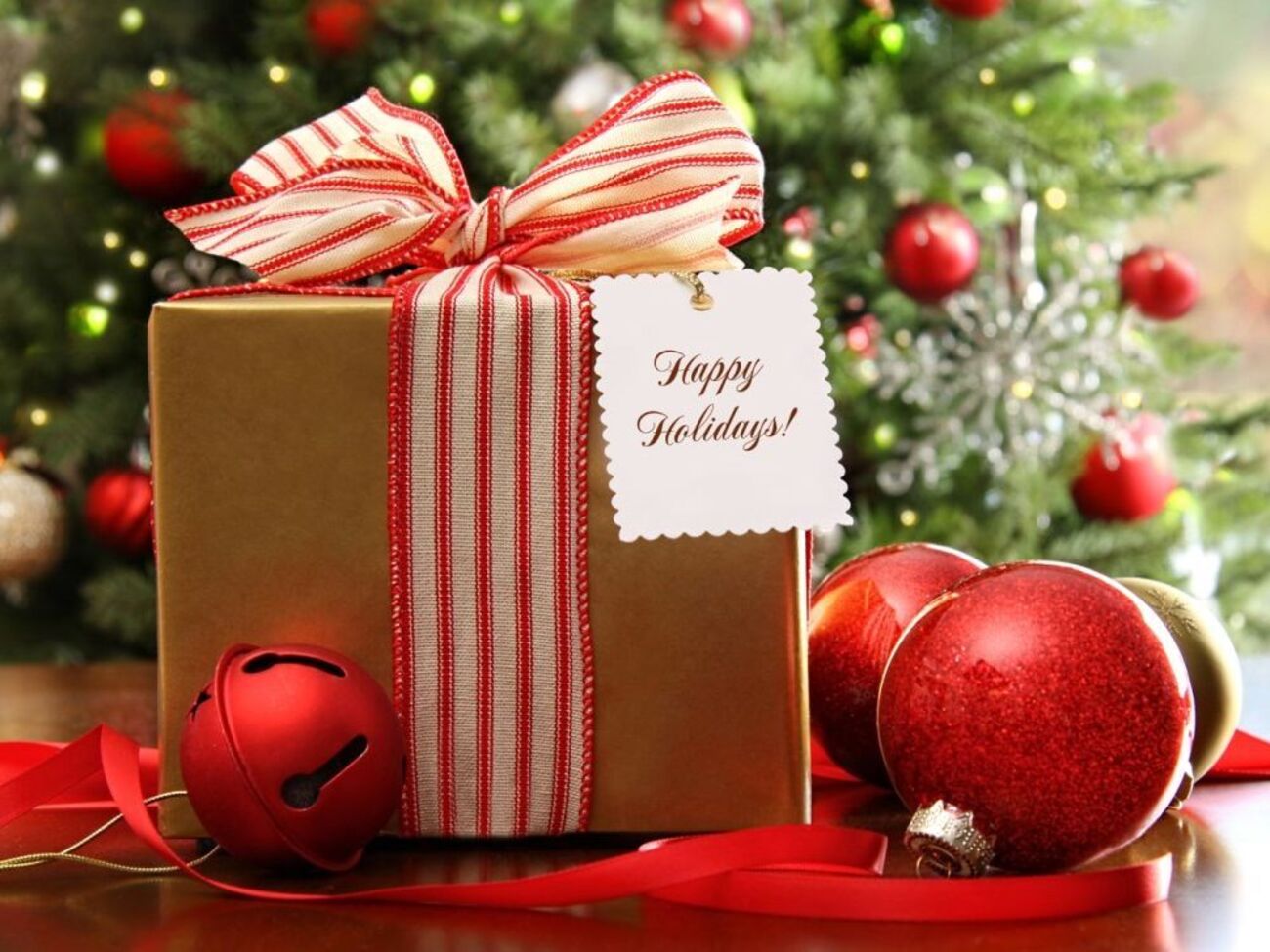 На чем бы вы не остановили свой выбор, не забудьте о праздничной упаковке