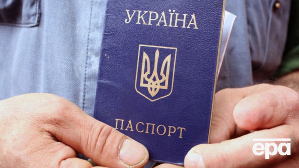 Кабмін спростив набуття громадянства для добровольців