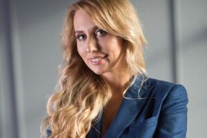 Костенко окончила юридический факультет Запорожского национального университета, имеет степень кандидата юридических наук