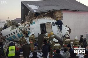 Унаслідок авіакатастрофи в Казахстані загинуло 12 осіб
