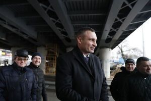В Киеве испытали Шулявский мост