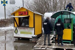 СБУ закрыла около 300 нелегальных АЗС