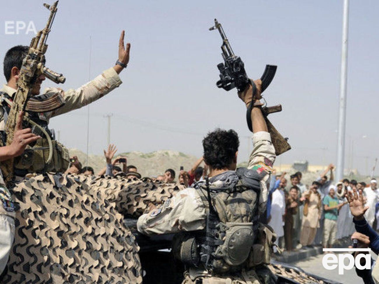 В Афганистане армия правительства сражается с членами группировки "Талибан"