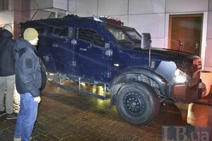 Для вивезення звільнених ексберкутівців використовували спецтехніку