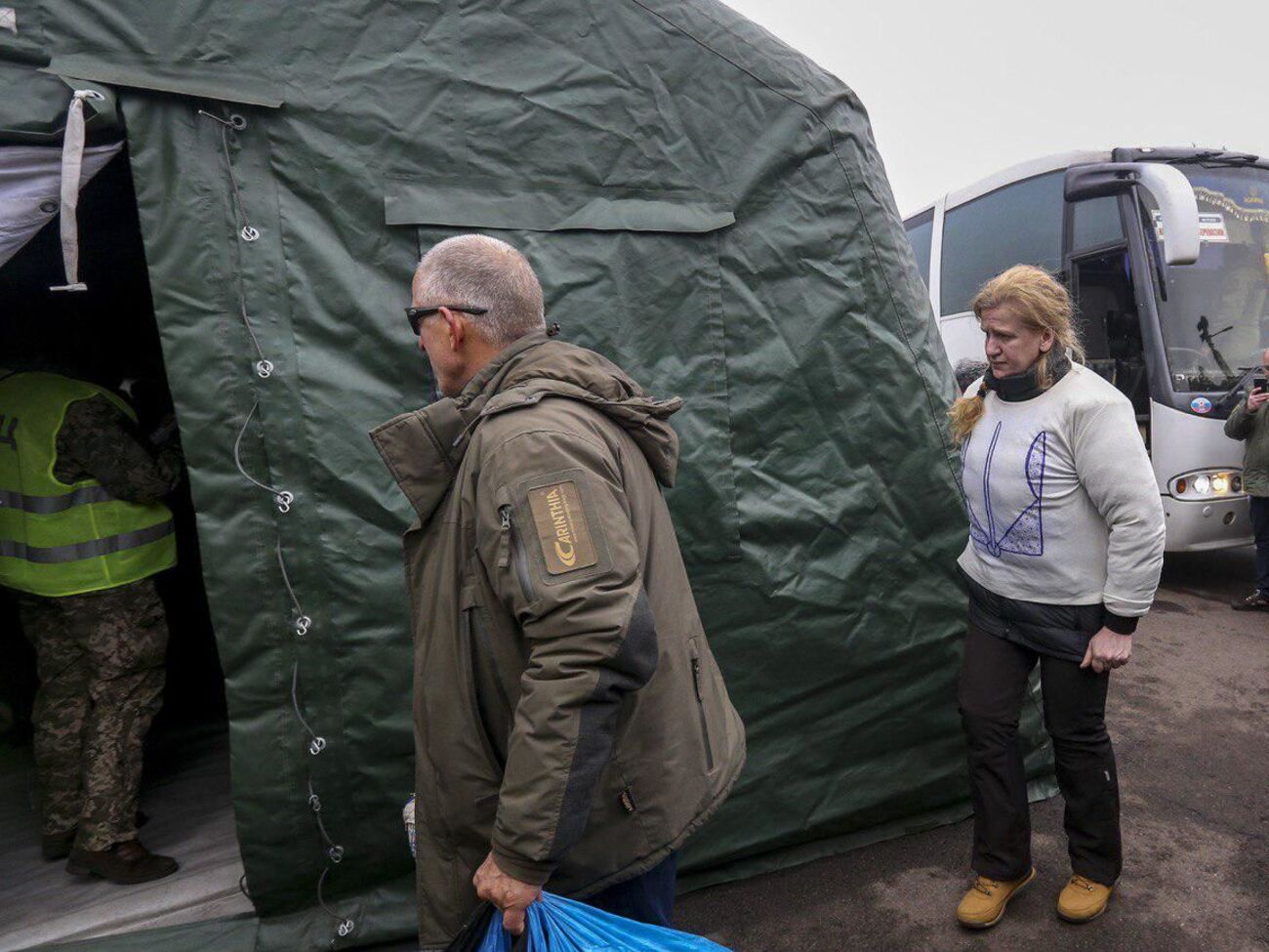 Обмен удерживаемыми лицами проходил на КПВВ "Майорское"