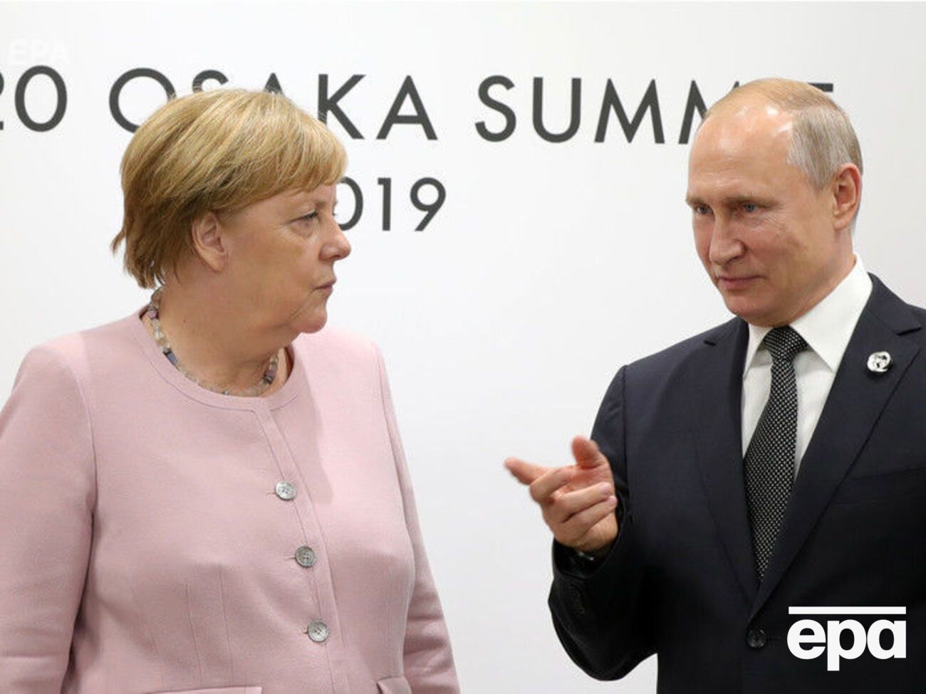 Меркель и Путин говорили по телефону