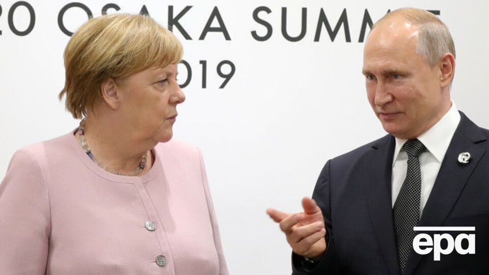 Меркель і Путін говорили телефоном