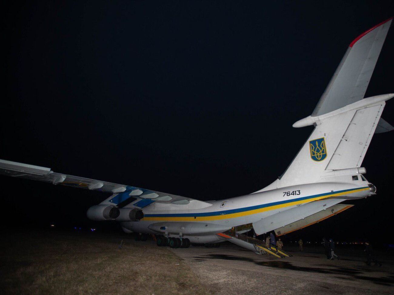 На борту літака прилетіло 76 звільнених українців