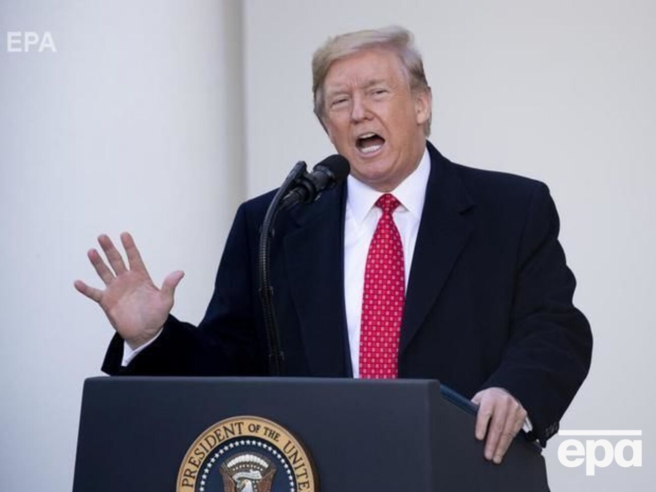 Трампу может грозить импичмент по статье о злоупотреблении властью