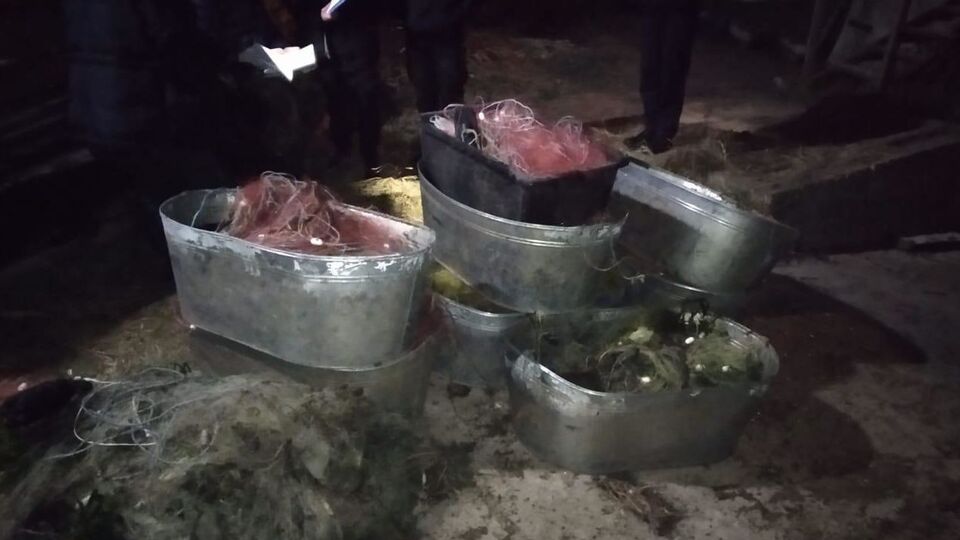 У рыбаков изъяли орудия лова, лодку и рыбу