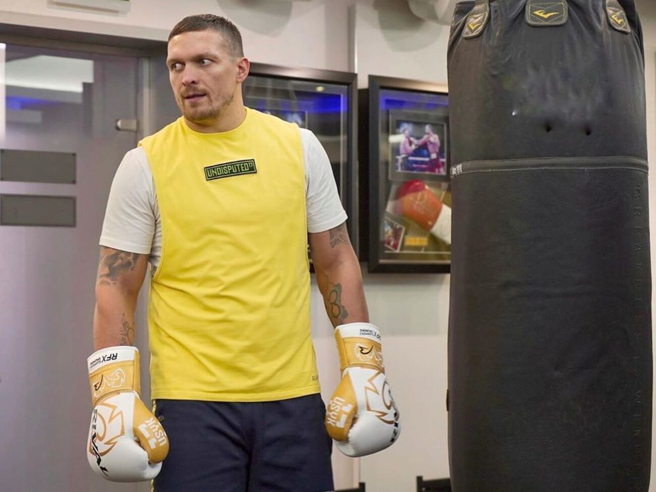 Усик дебютував у суперважкій вазі 13 жовтня