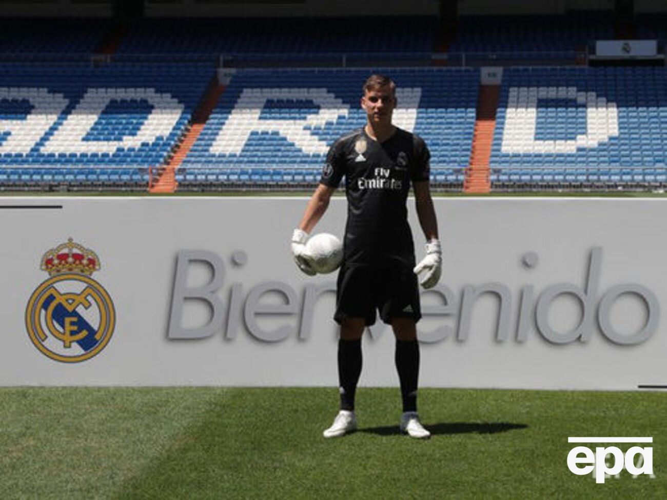 Контракт Лунина принадлежит "Реалу"